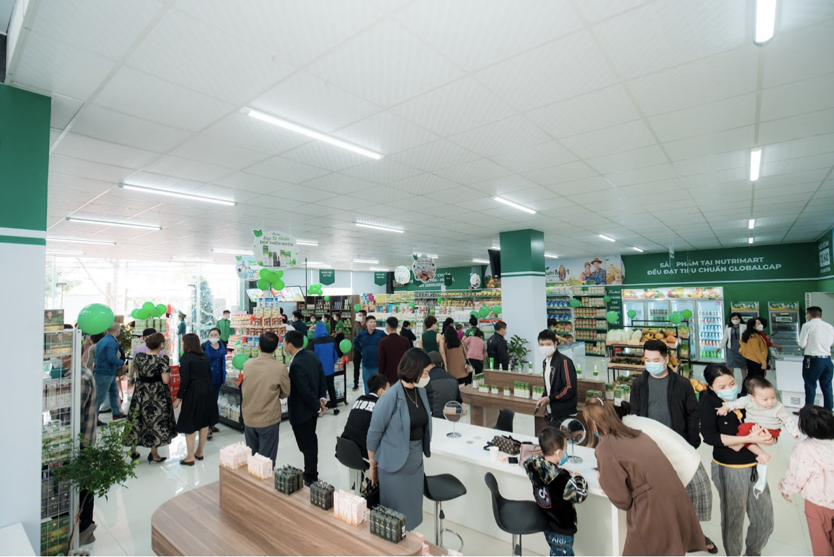 Đập hộp siêu thị Nutri Mall siêu to khổng lồ tại Thanh Hóa.